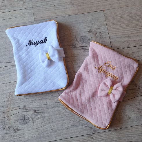 Protège carnet de santé personnalisé en tissu matelassé avec Prénom et/ou Date de naissance